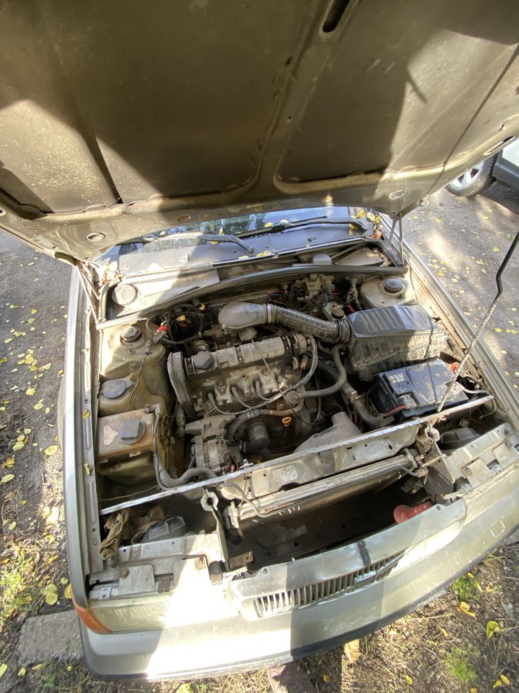 Volvo 460 1.6 газ/безин