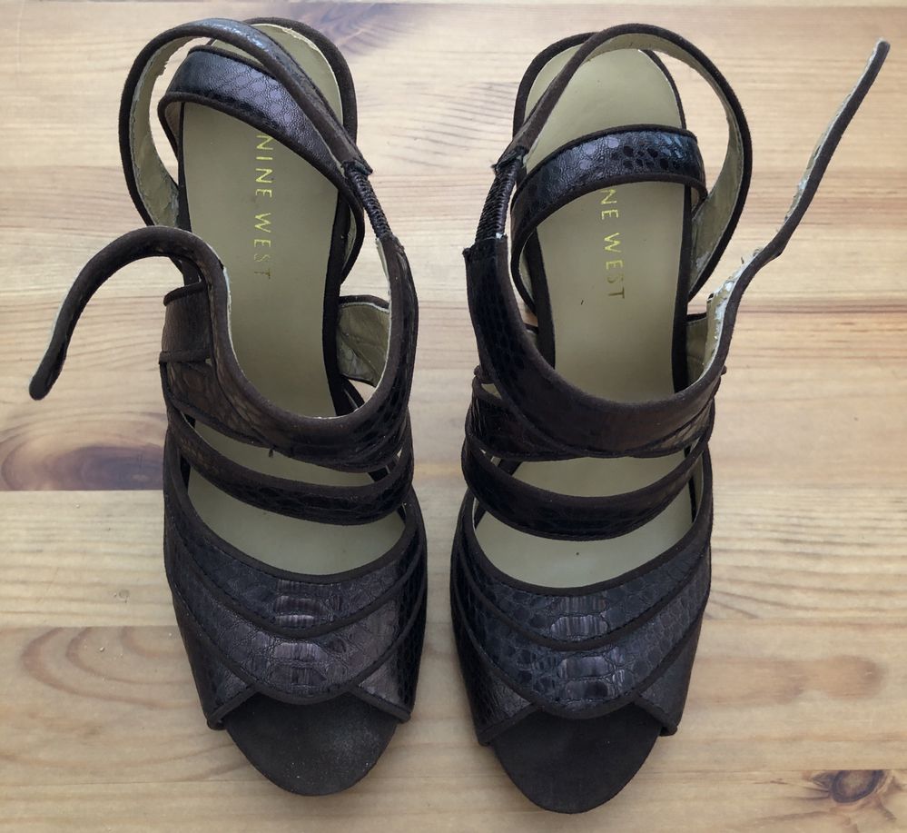 Sandálias Nine West 35