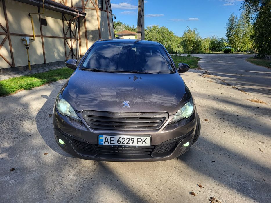 Продам Peugeot 308 2014 рік.