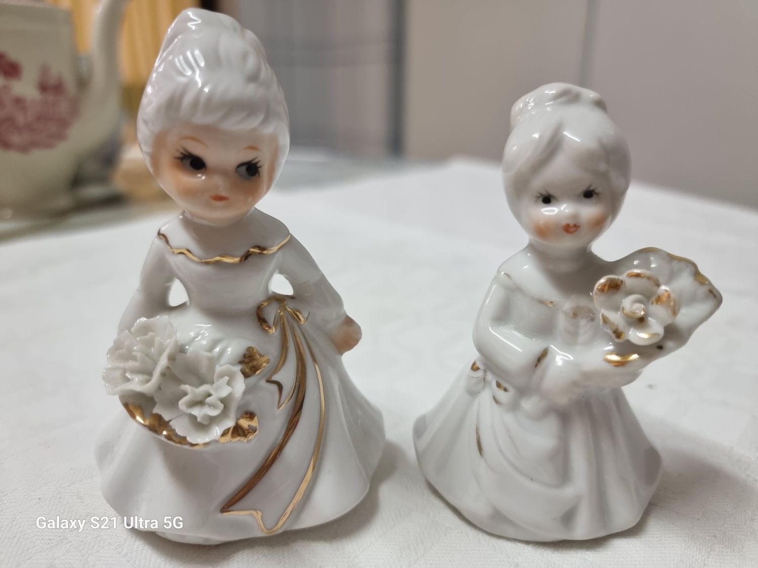 Bonequinhos de porcelana