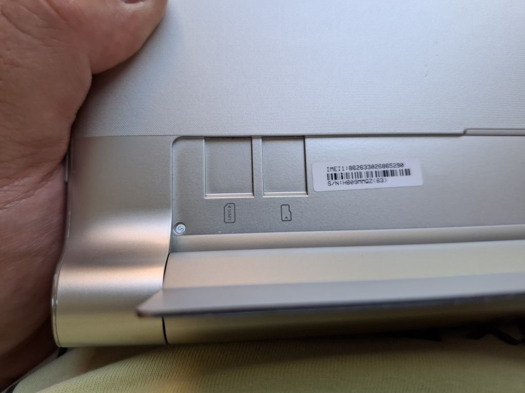 Lenovo yoga tablet 10 model 60047 SIM kamera gps stojak