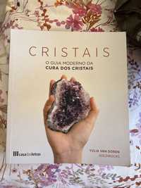 Livro “Cristais - O guia moderno da cura dos cristais”