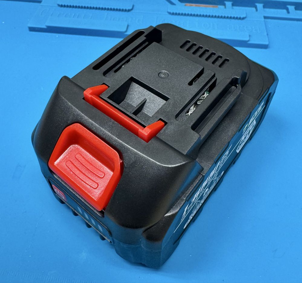 Аккумулятор для инструмента Makita 18V 4A