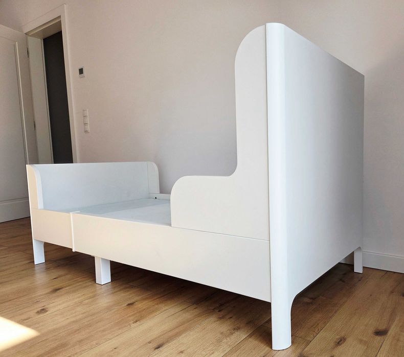 Łóżko Busunge IKEA BIAŁE + stelaż + materac