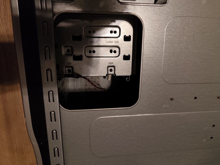 Sprzedam komputery +monitor