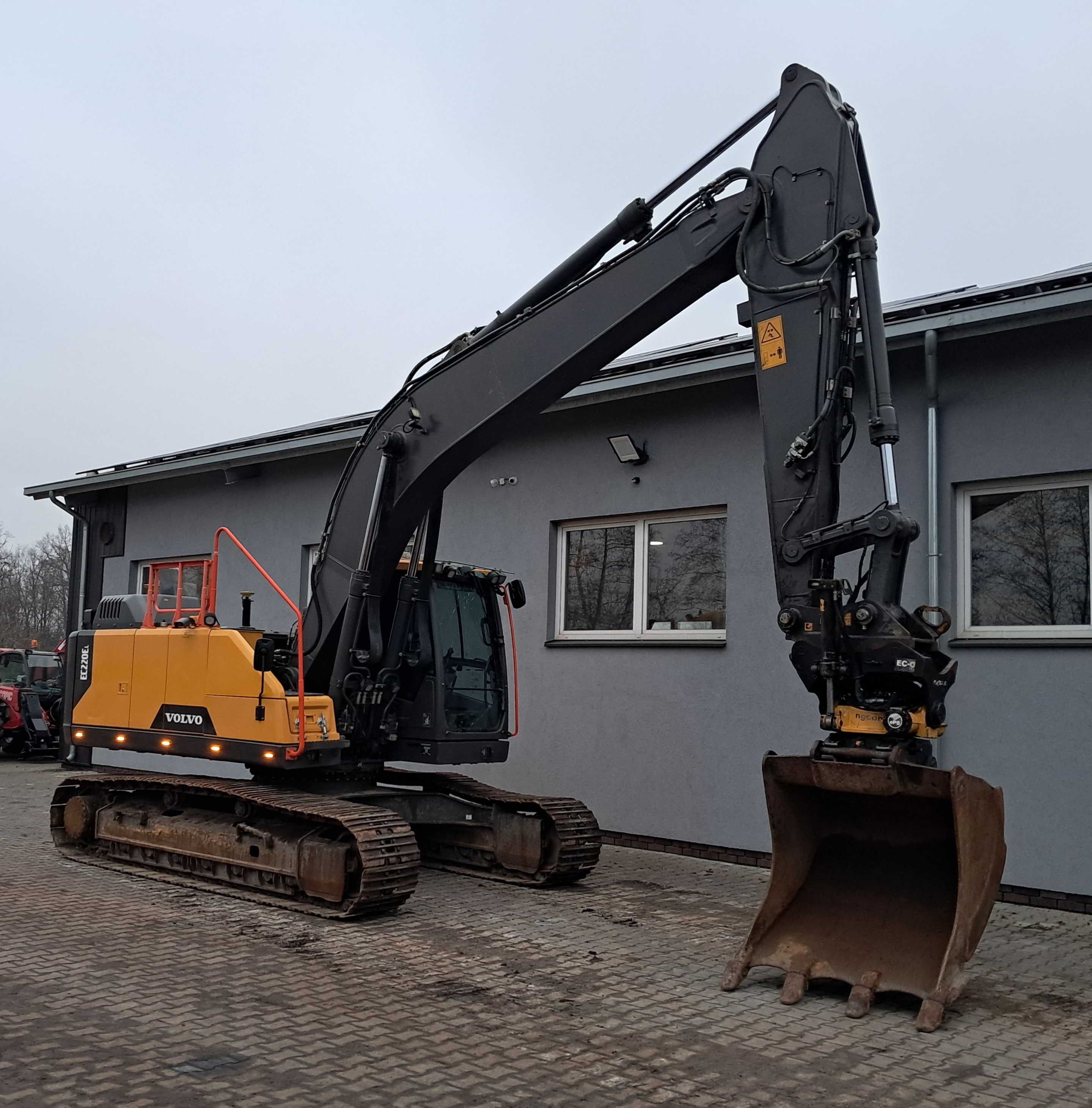VOLVO EC220EL Rototilt ENGCON GPS 3D Leica Niwelacja Terenu