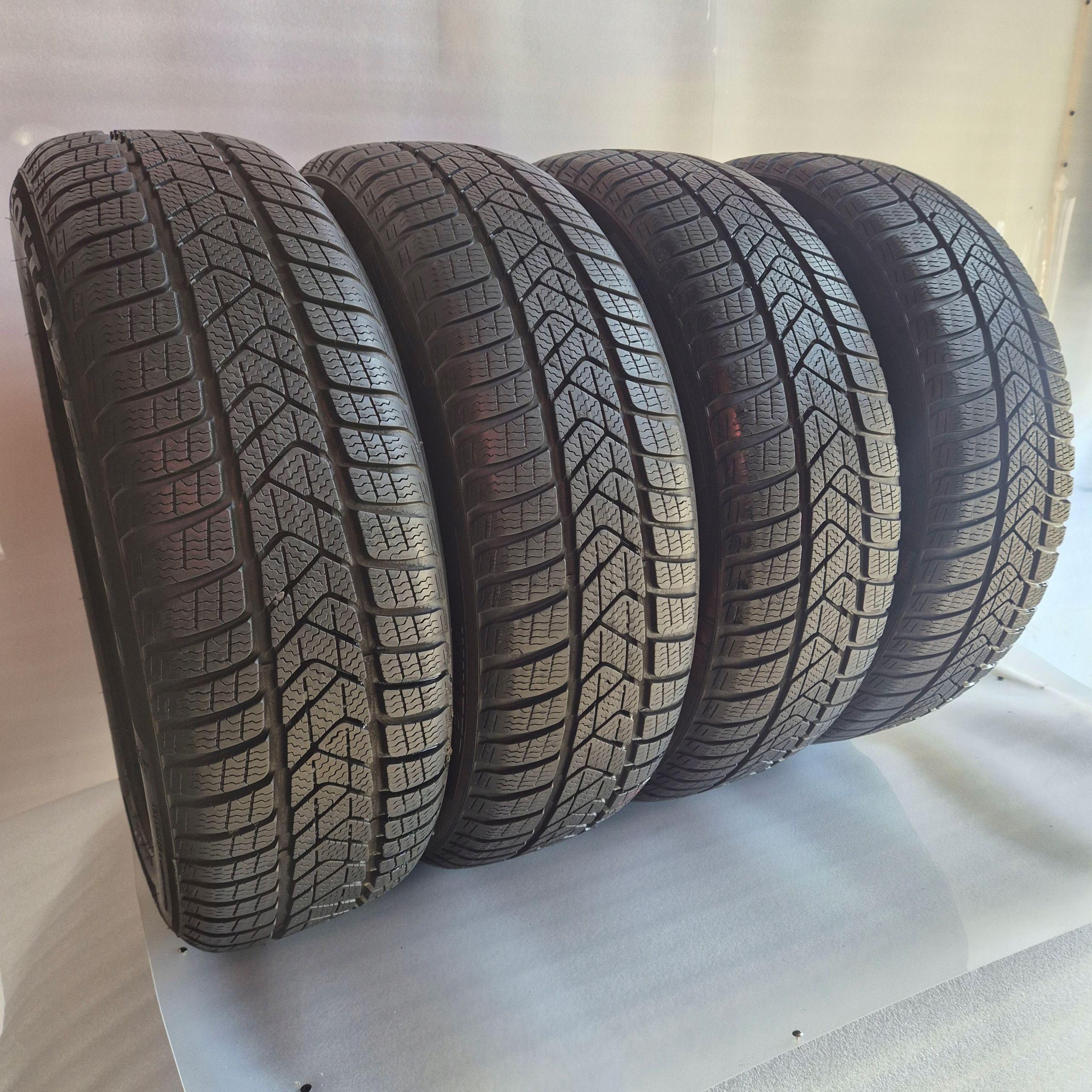 4x 205/60 R17 93H pirelli winter sottozero 3 7 7.5mm