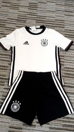 Komplet chłopięcy piłkarski spodenki t-shirt Adidas 116