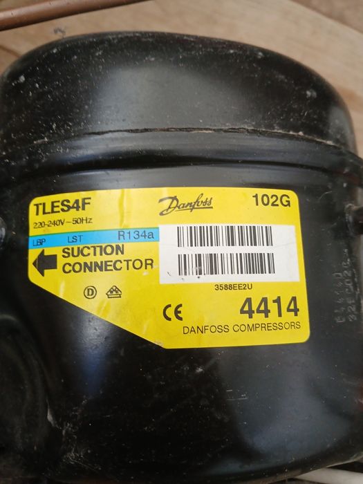 Компресор до холодильника Indesit