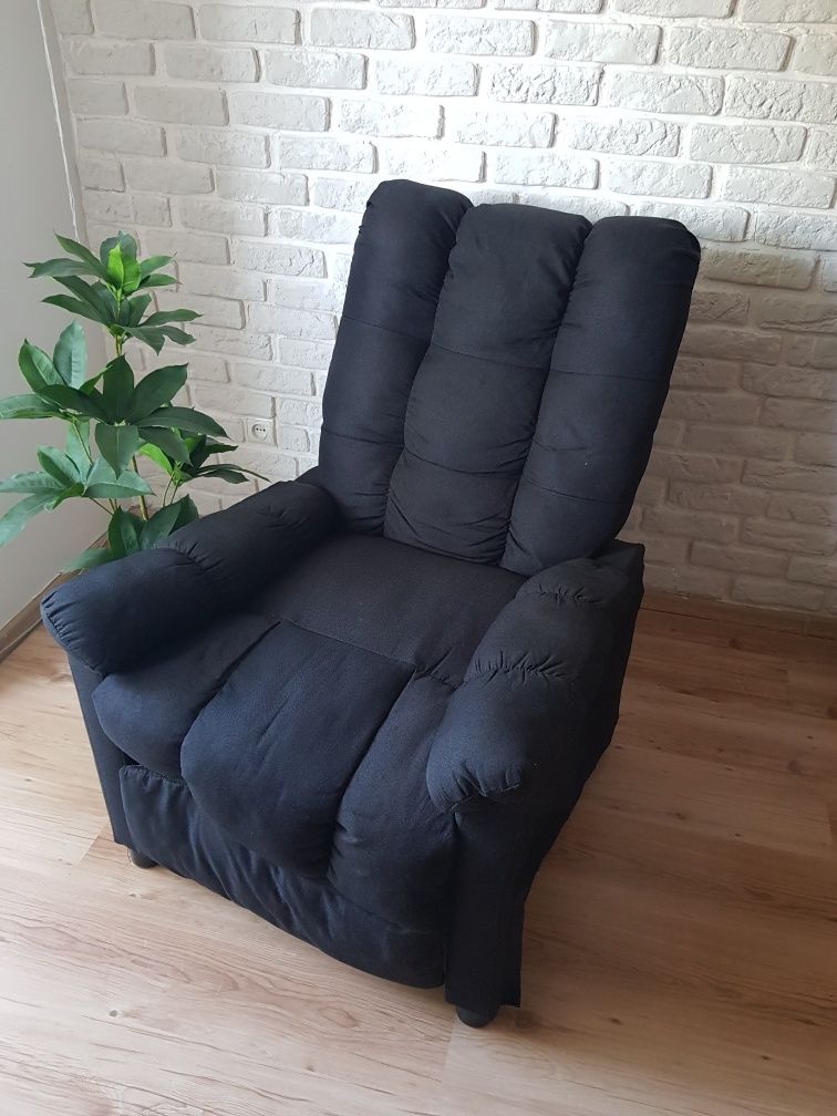 Fotel masujący (relaksacyjne wibracje), rozkładany z podnóżkiem