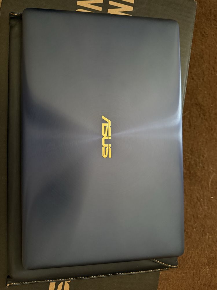 Asus UX390U Deluxe rigorosamente como novo