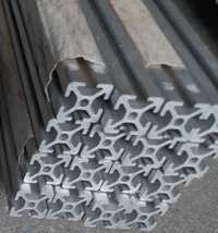 Profile aluminiowe po produkcji i elem zlacz.