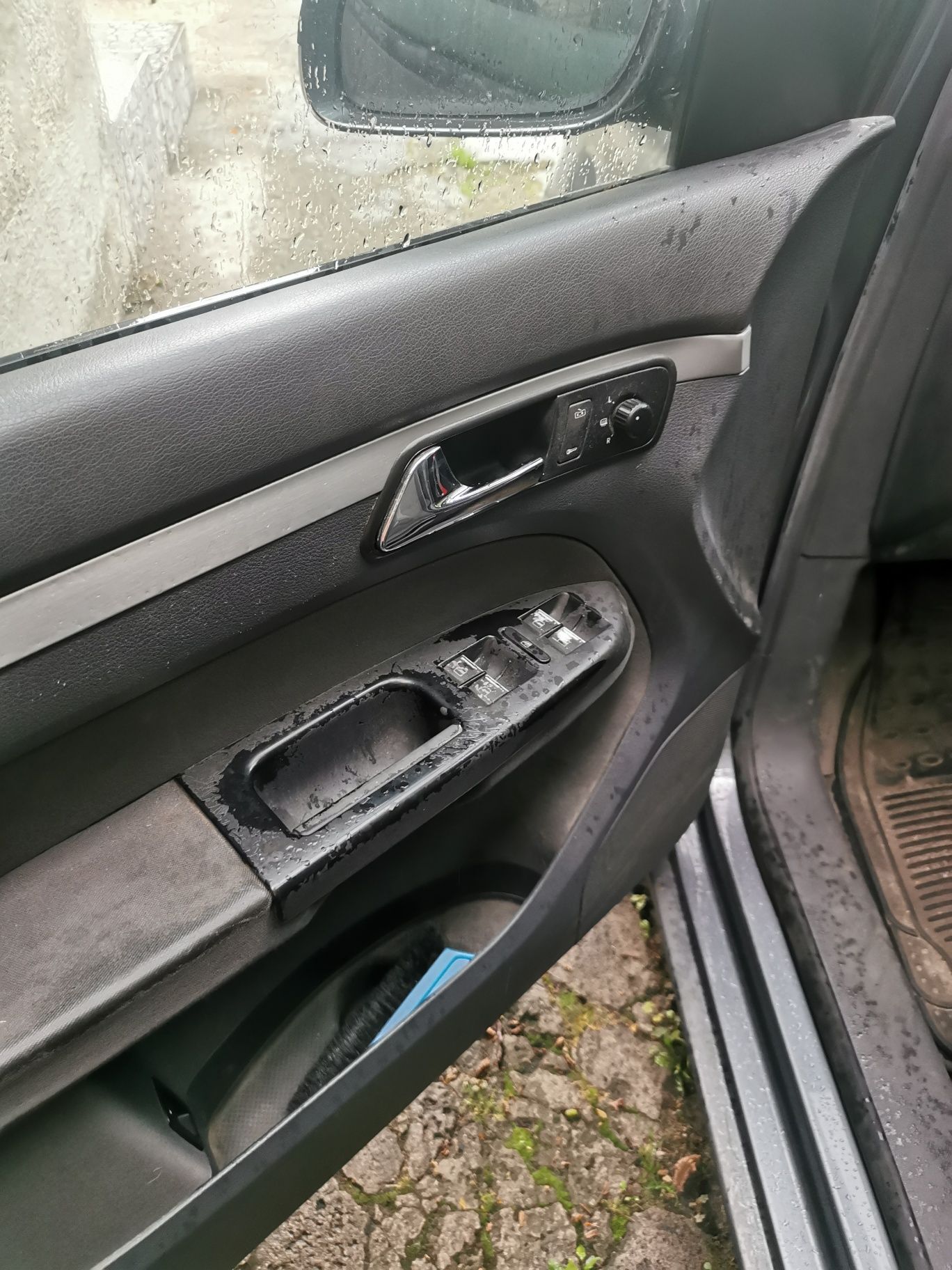 Volkswagen touran 2.0 fsi.