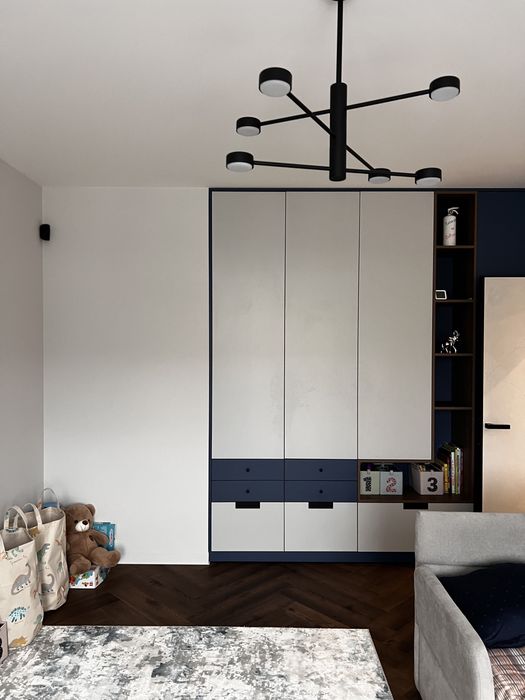 Будинок з басейном в Сокільниках