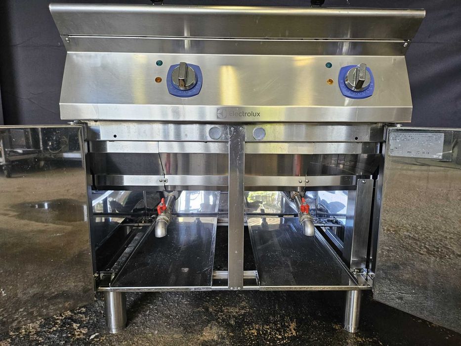 Fritadeira elétrica 15+15 Lts