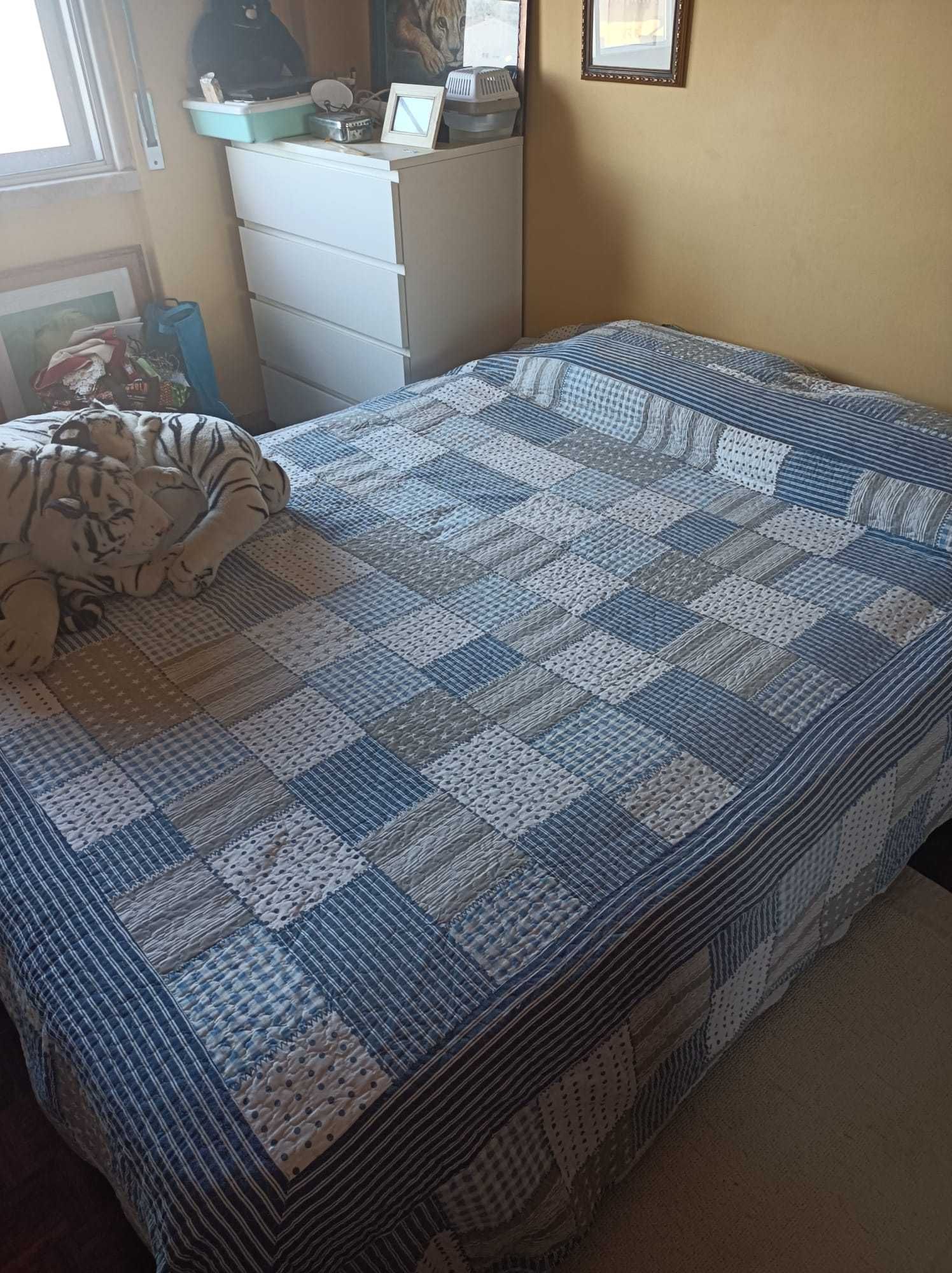Cama Sommier e Colchão