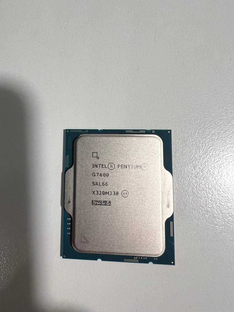 Процесор Intel Pentium Gold G7400 (BX80715G7400/CM8071504651605)