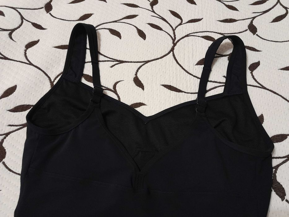 Купальник женский для плавания, размер 50-52, фирмы Arena