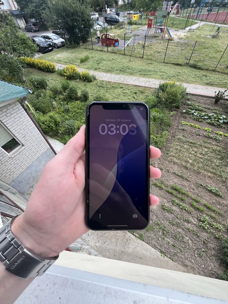 Продам Iphone XR 128Gb