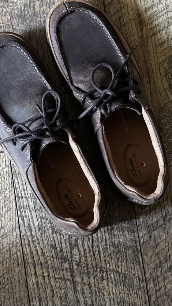 Шкіряні мокасини Clarks