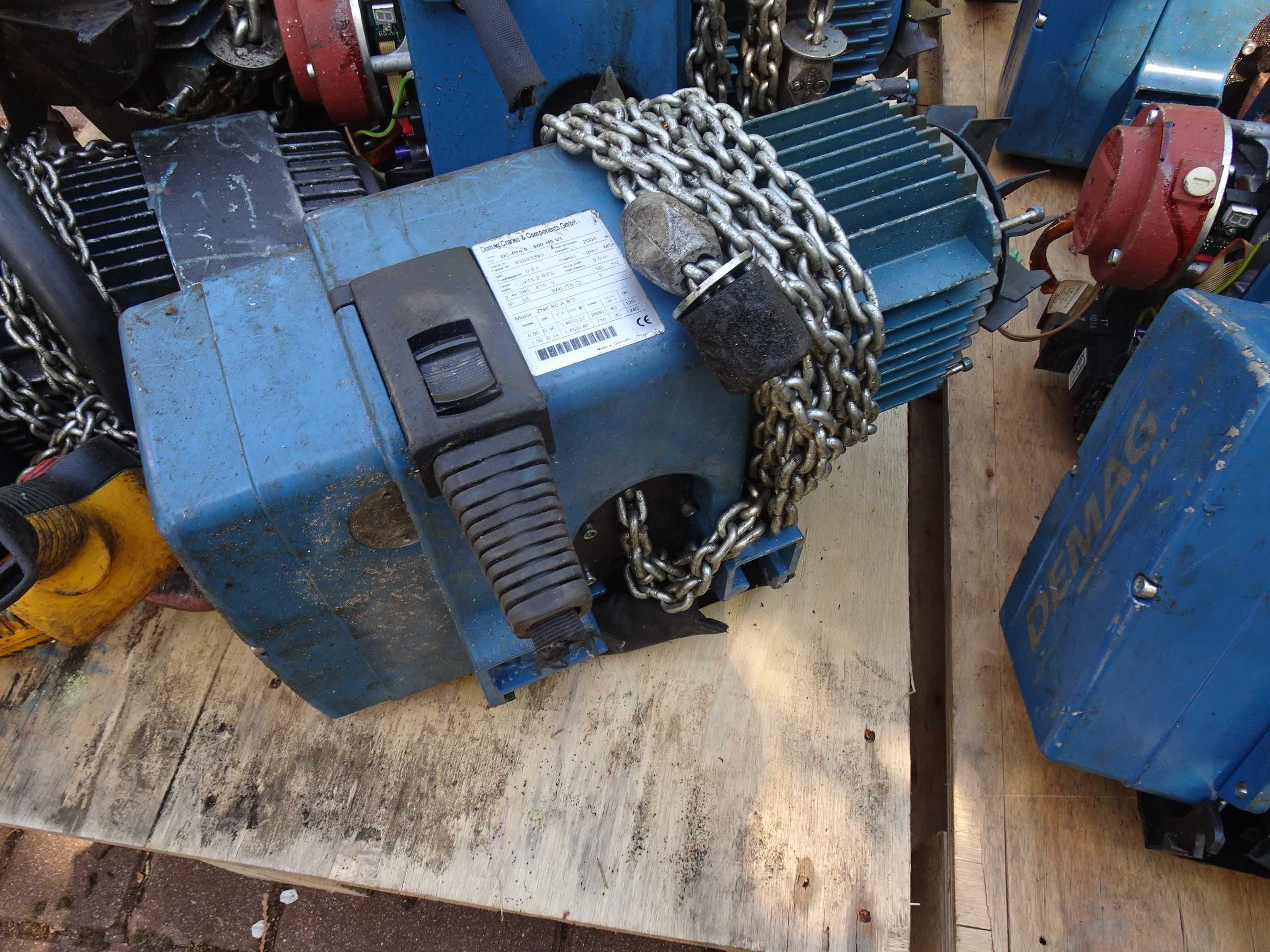 elektrowciąg łańcuchowy demag wciągarka 250kg  500kg uszkodzone