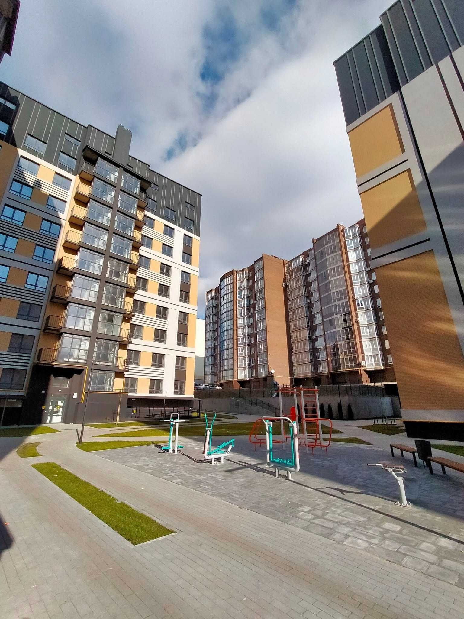 Продаж 2-кімнатної квартири в зданій новобудові на Озерній
ID: 37613
