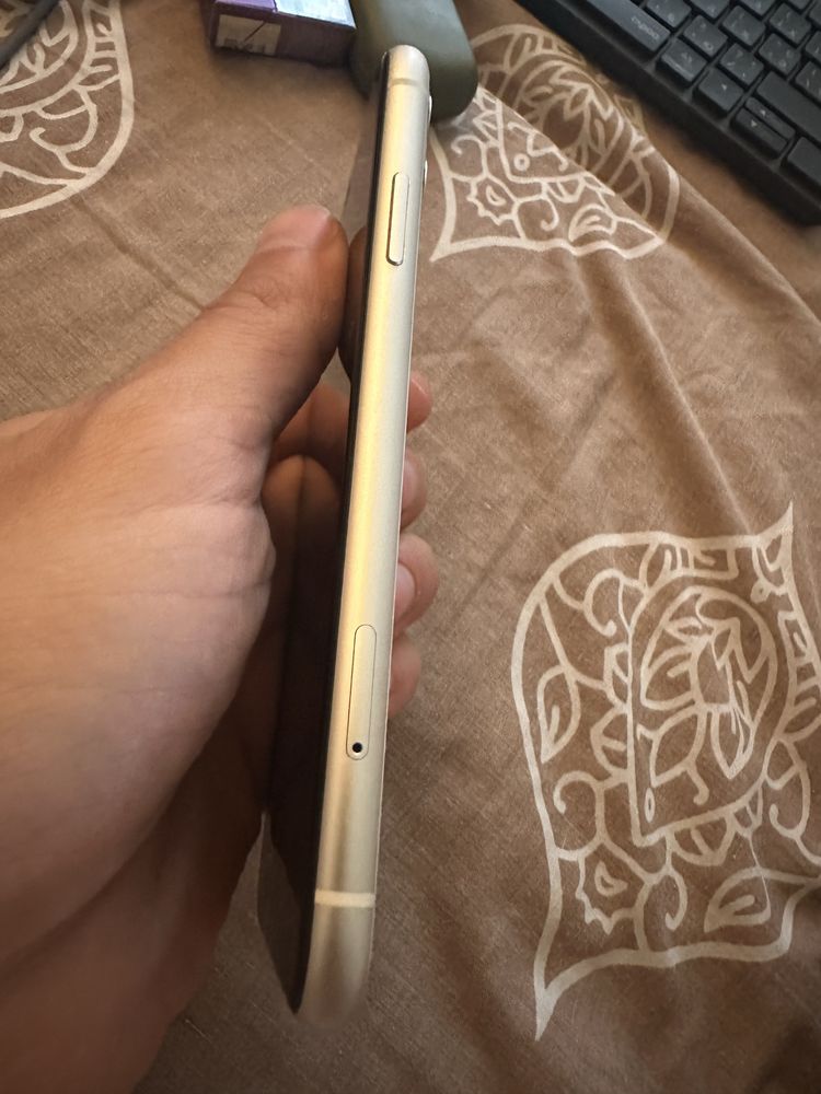 Продам iphone 11 64 gb