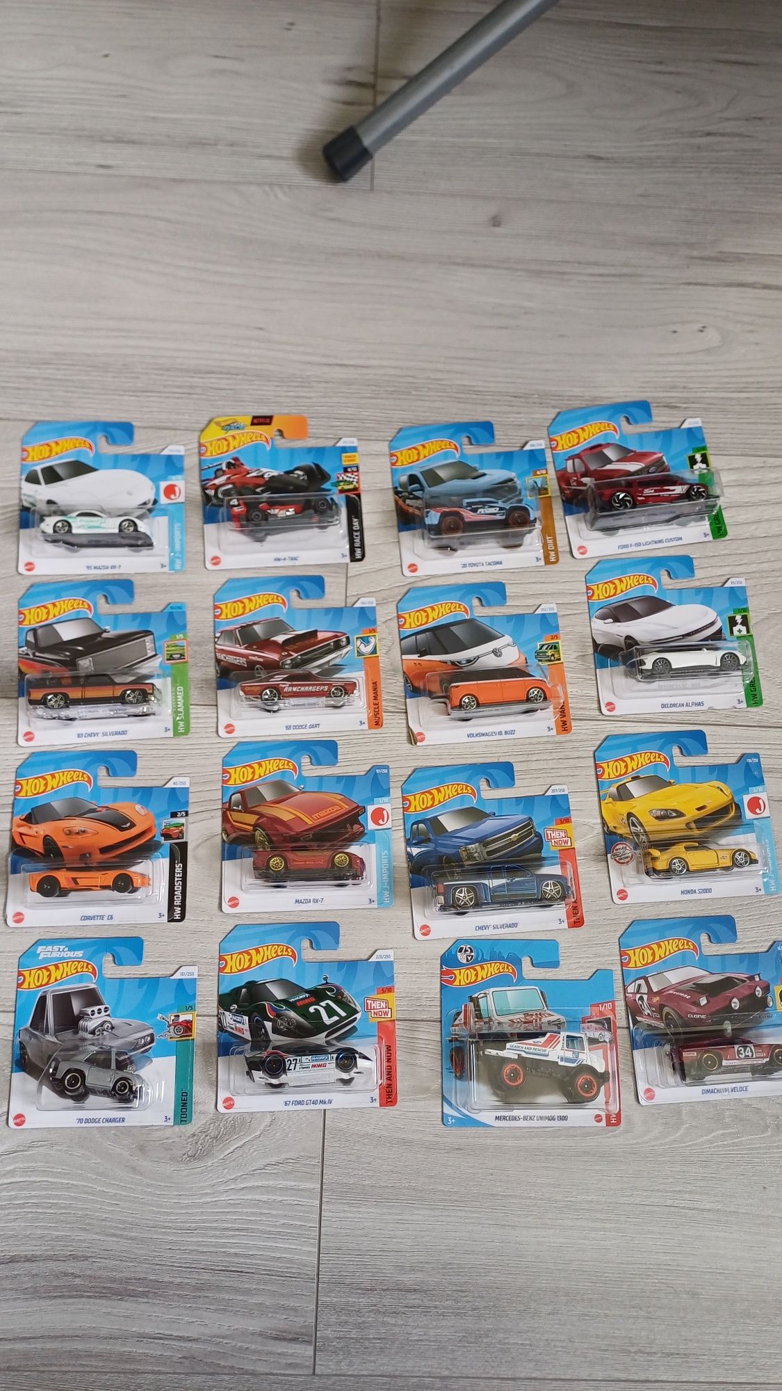 Autka Hot wheels