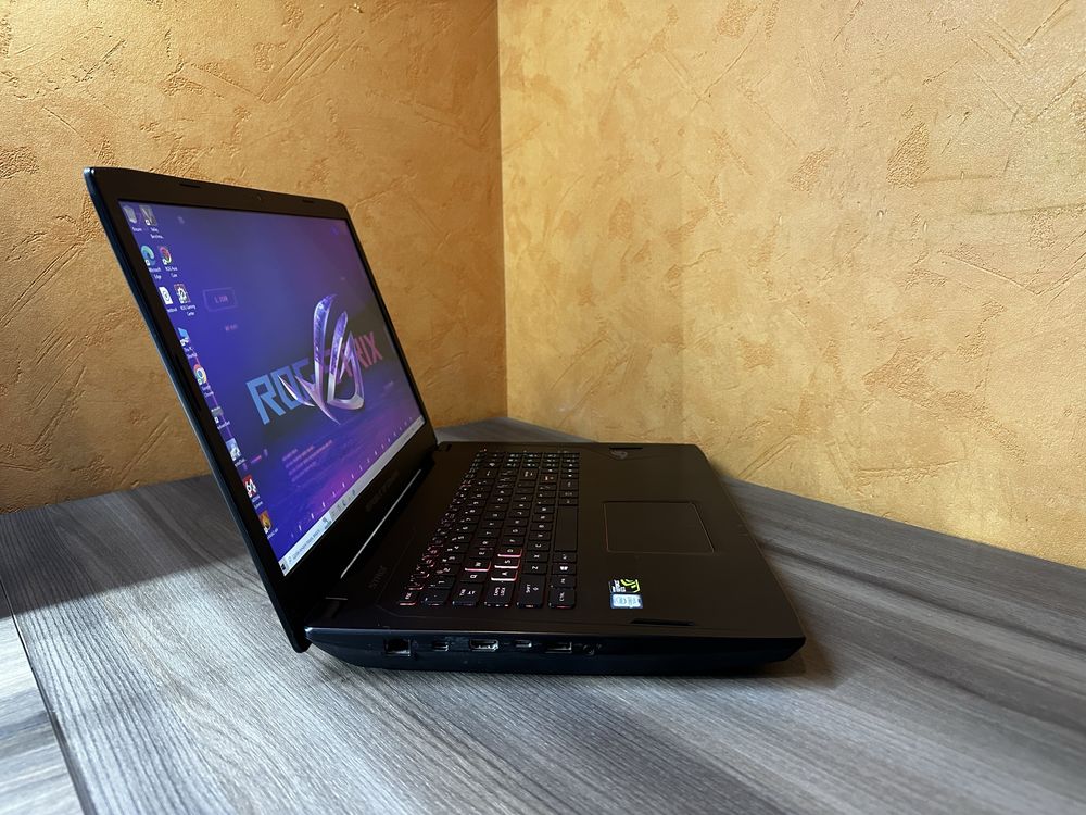 ТОП 17.3 ASUS ROG STRIX(i7/GTX1080 8GB/16DDR4/256+1TB/17.3 2K 120hz)