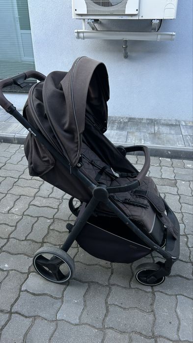 Carello bravo (прогулянкова коляска)