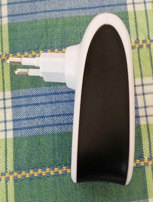 Repelente Elétrico Ultrassónico contra insetos e roedores