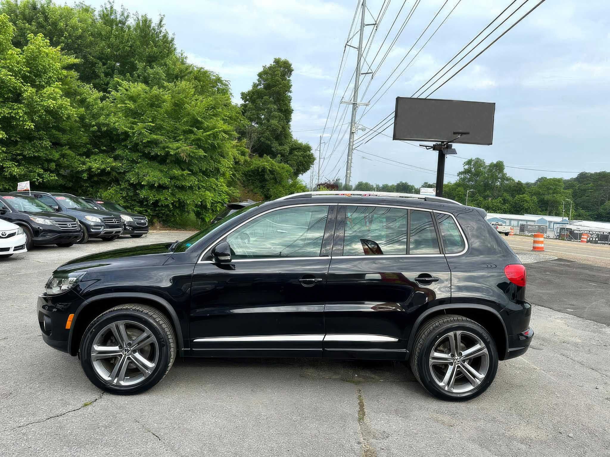 2017 Volkswagen Tiguan Sport