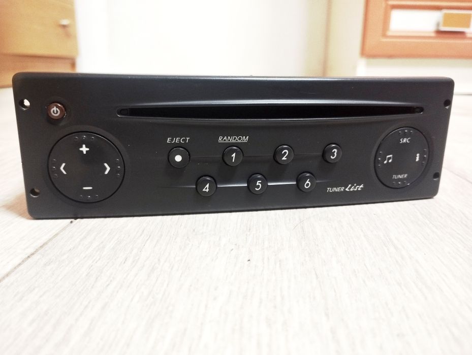 Магнітола на Рено Сценік, Лагуна, Меган. Renault Philips