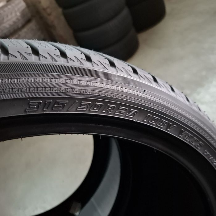 315/30/23+275/35/23 R23 Yokohama BluEarth 4шт нові зима