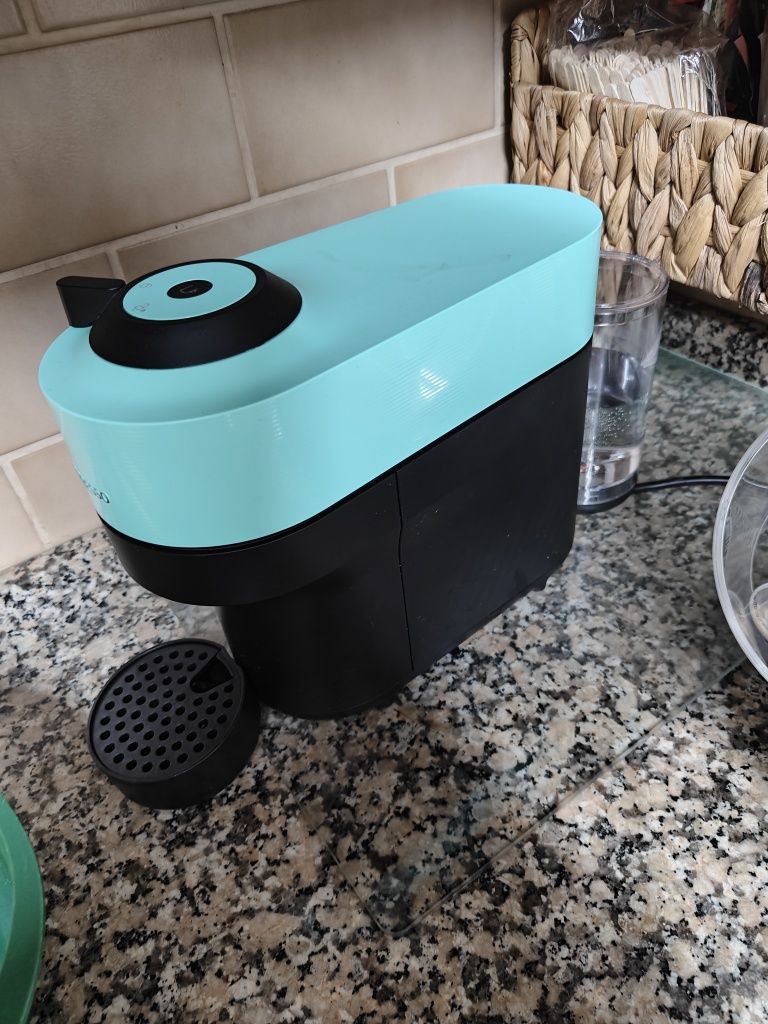 Máquina Nespresso Vertuo Pop