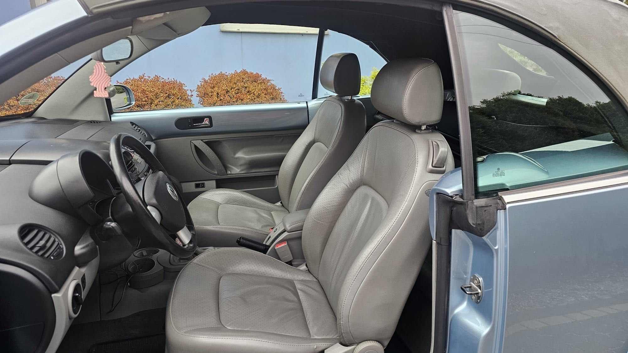 Volkswagen New Beetle 2004
