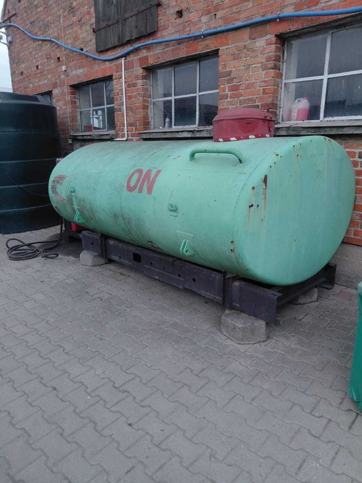 Zbiornik paliwa 4500 l z dystrybutorem