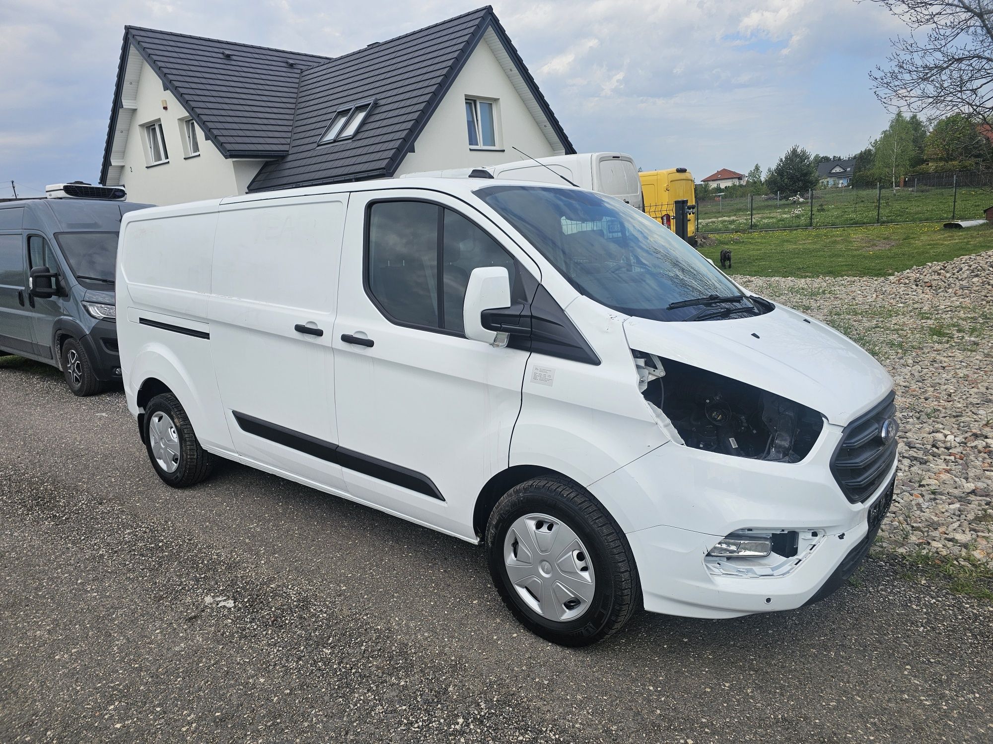 Ford Transit Custom long