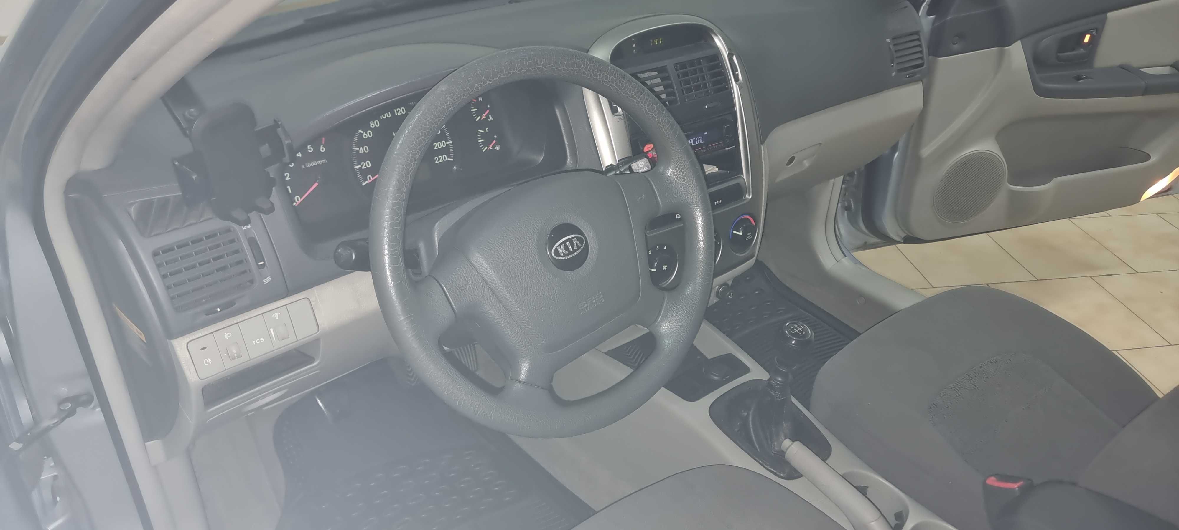 Kia Cerato 1.5 CRDi EX