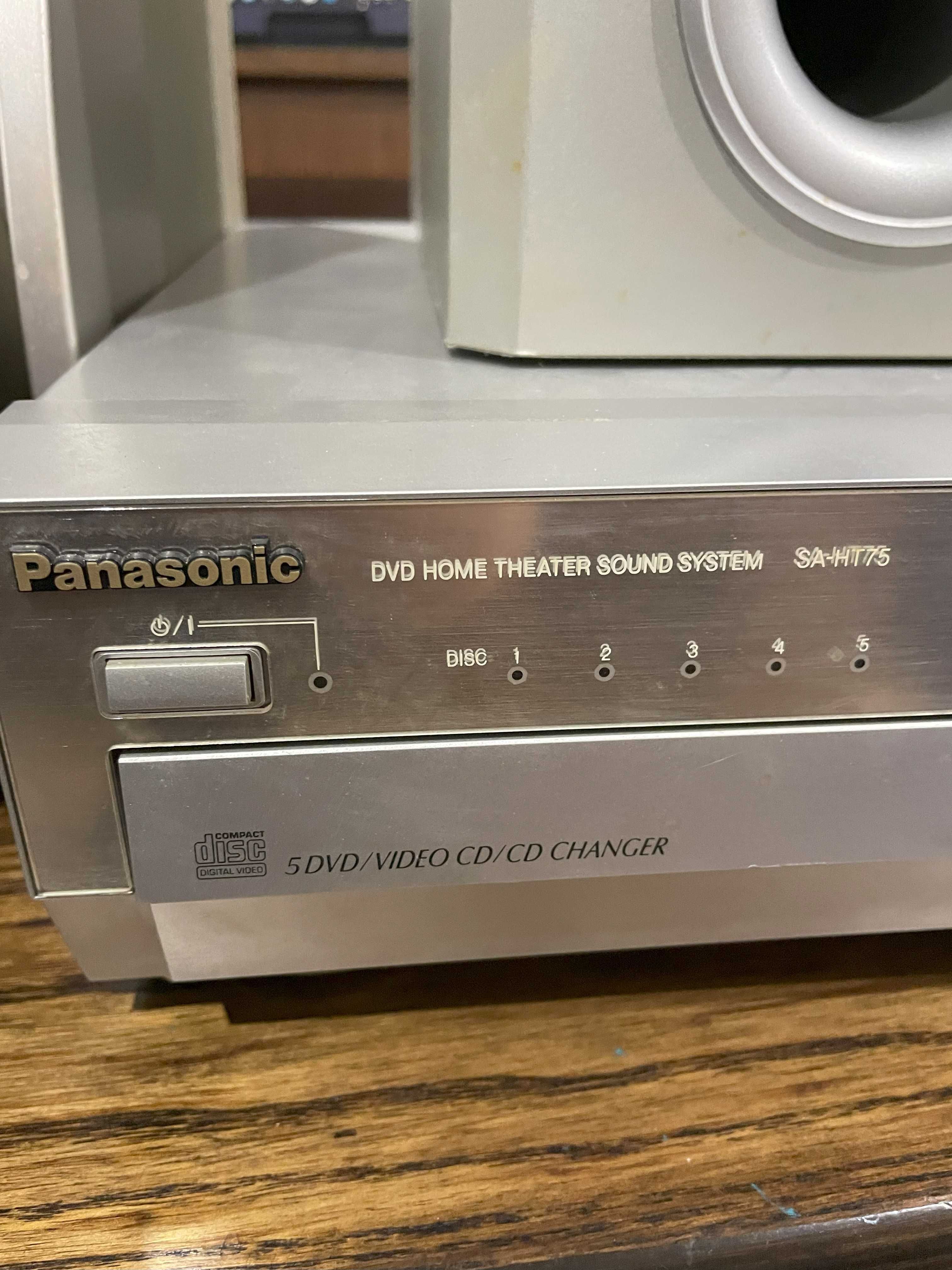 Aparelhagem som Panasonic. DVD CD HOME THEATER e Surround TV