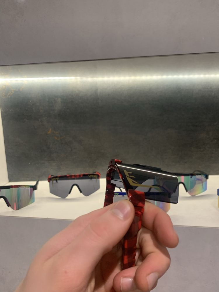 Nowoczesne okulary sportowe nike
