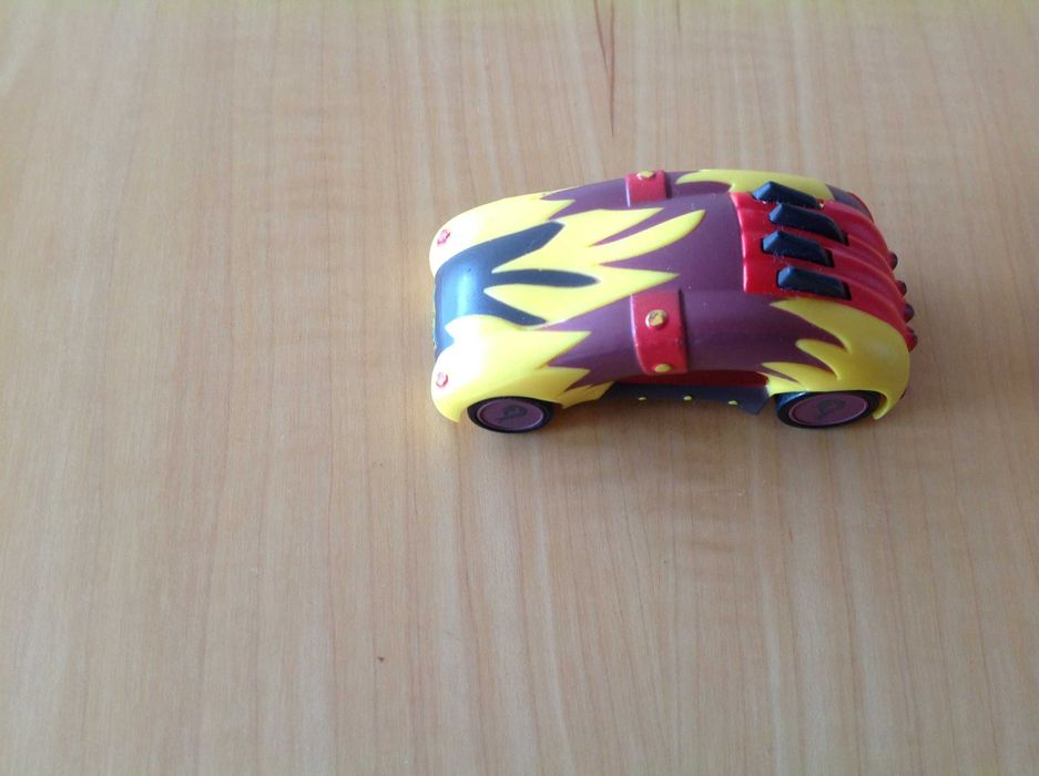 Carro Gormiti (portes incluídos)