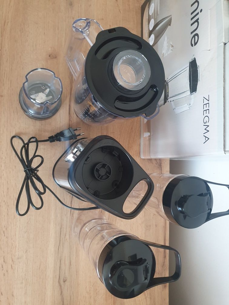 Blender Kielichowy ZEEGMA Vitamine 1050W.