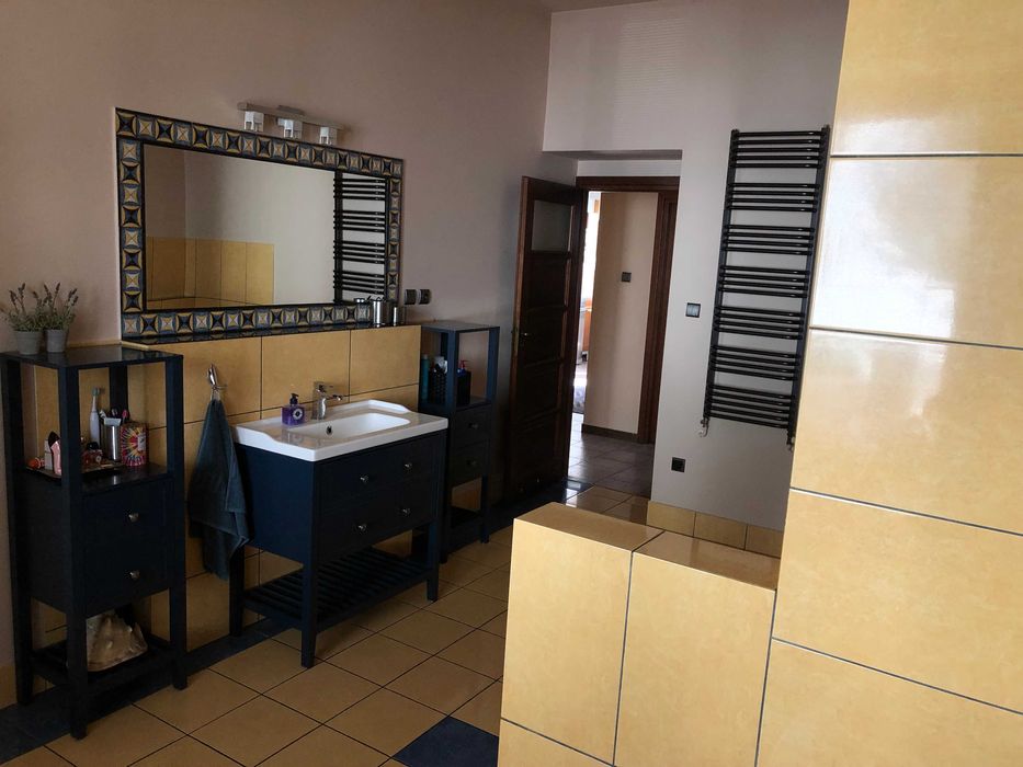 Przedwojenna WILLA w ponadczasowej architekturze w centrum miasta