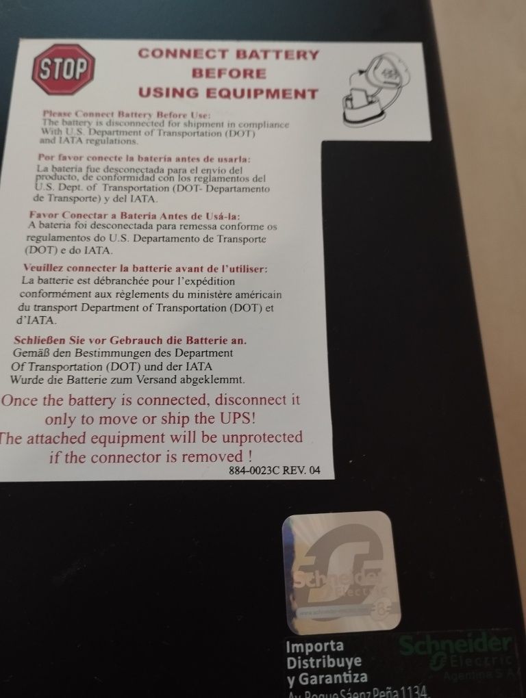 Безперебійний APC Smart-UPS 1000