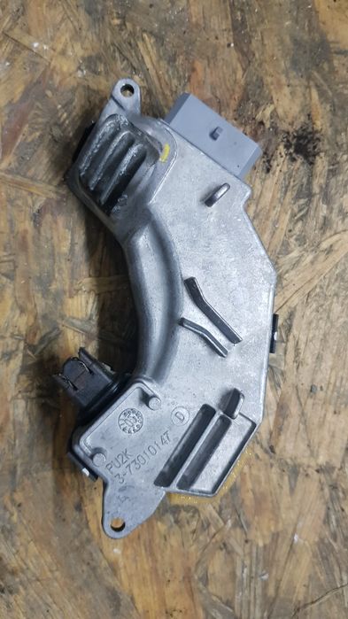 Rezystor sterownik wentylatora dmuchawy nawiewu klimy opel vectra c