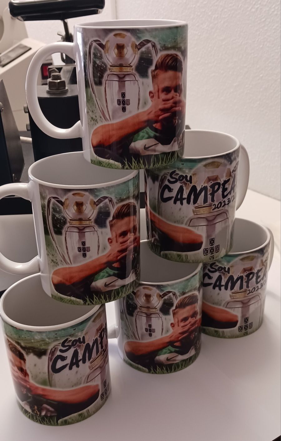 S P O R T I N G C A M P E Ã O 2023/2024 Caneca