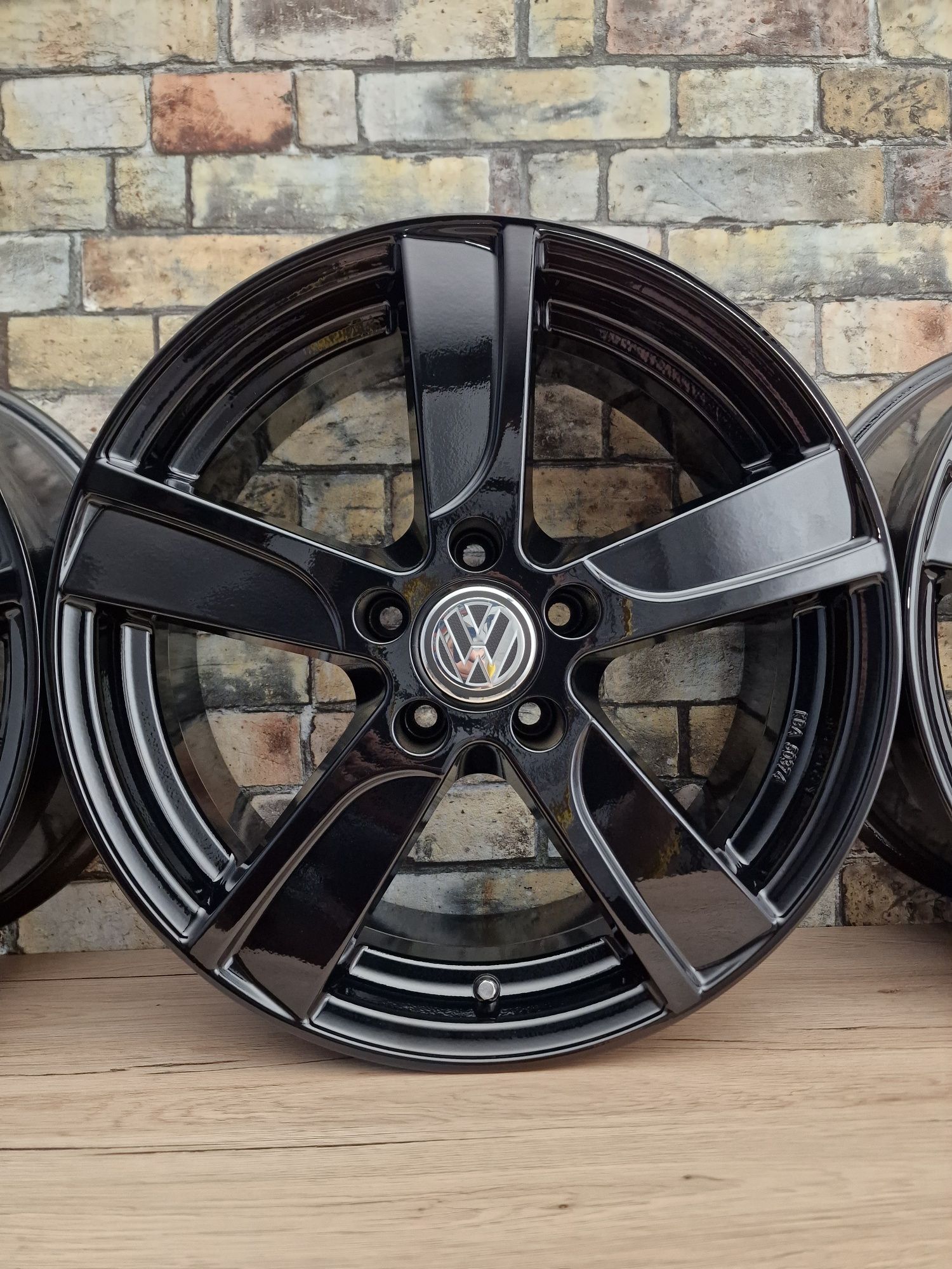 5x112 17' VW Passat Golf Tiguan Touran T-Roc T4 Sharan Caddy Jetta EOS