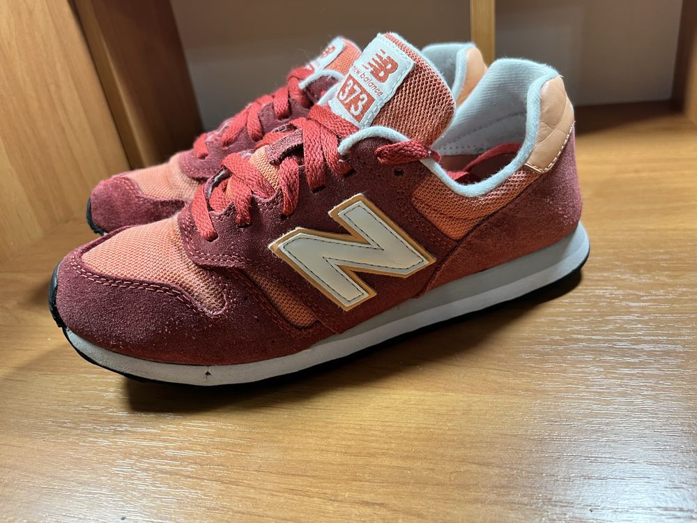 кросівки new balance 373