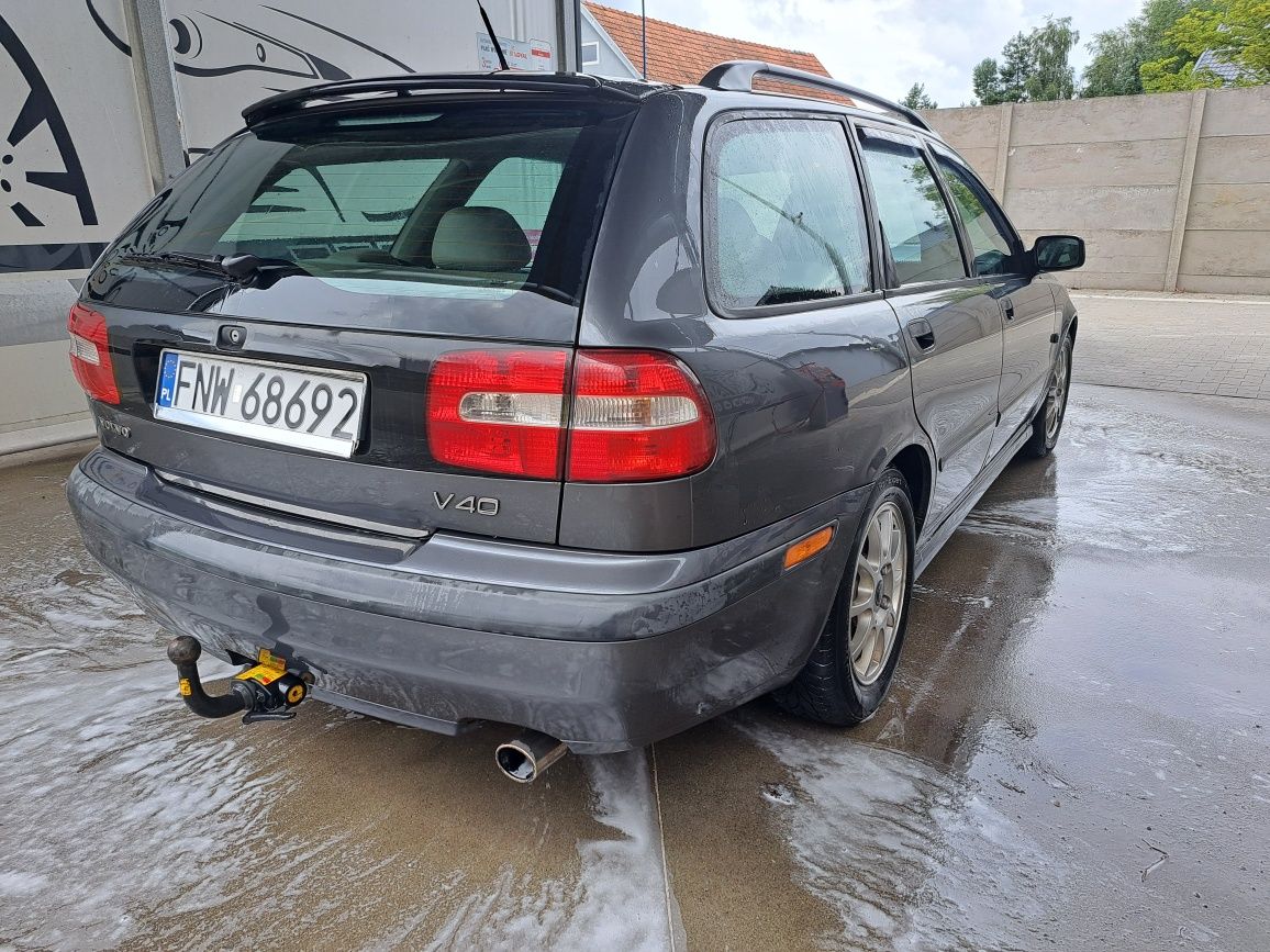 Volvo v40 2.0 benzyna